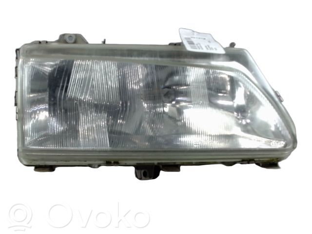Peugeot 806 Headlight/headlamp 