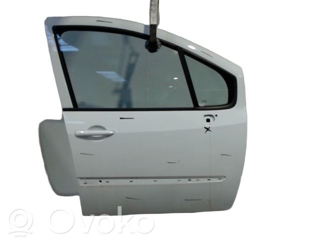 Priekinės durys   801003308R,801003308R