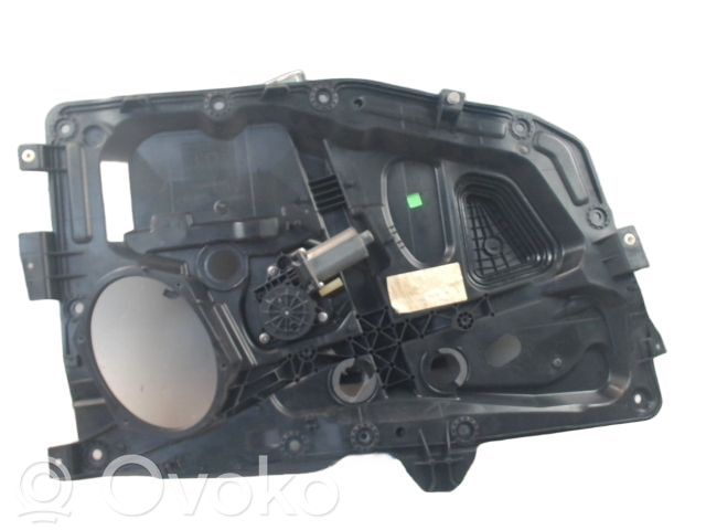 Ford Fiesta Macara ușă față cu motor 