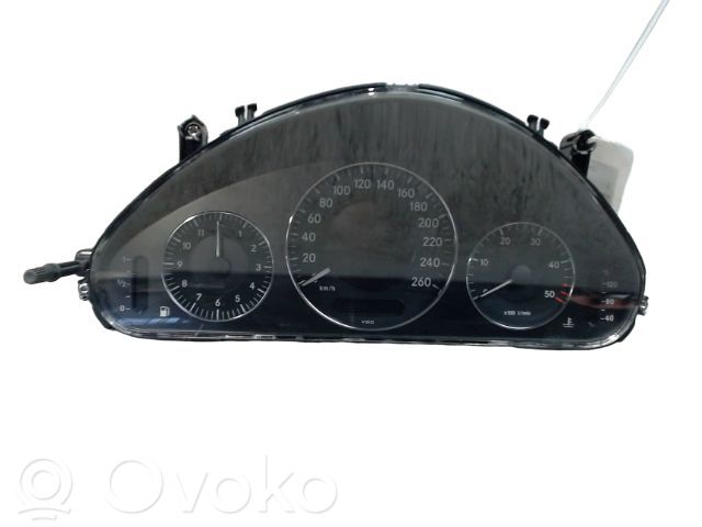 Mercedes-Benz E W211 Speedometer (instrument cluster) 