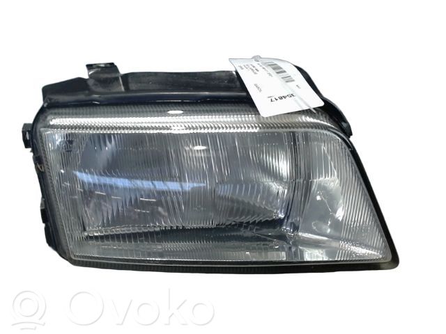 Audi A4 S4 B5 8D Priekinis žibintas 