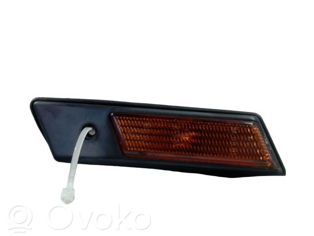BMW 3 E36 Front fender indicator light 