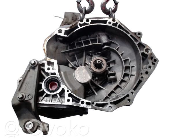 Opel Adam Cutie viteze manuală cu 6 trepte 