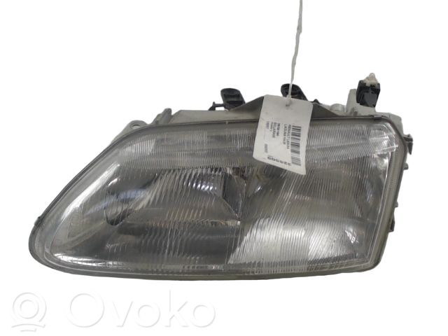 Renault Laguna I Far 