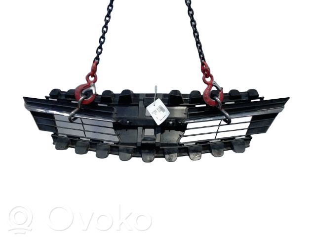 Toyota Verso Maskownica / Grill / Atrapa górna chłodnicy 
