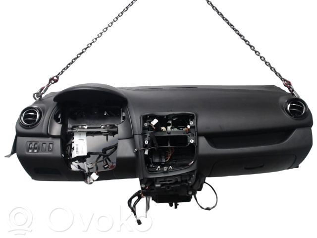 Renault Clio IV Панель 