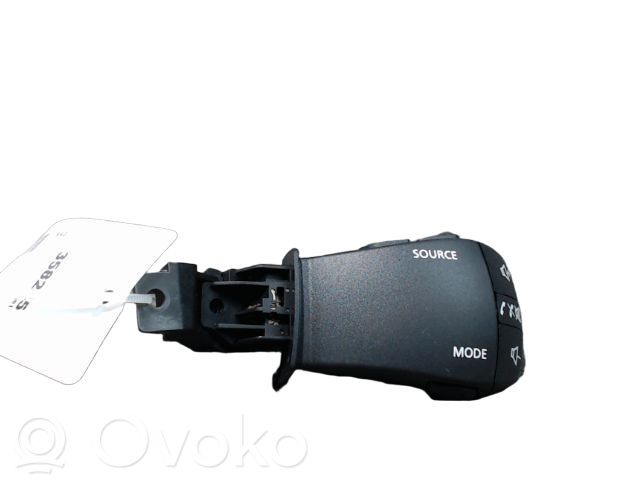 Dacia Jogger Bedieneinheit Controller Multimedia 