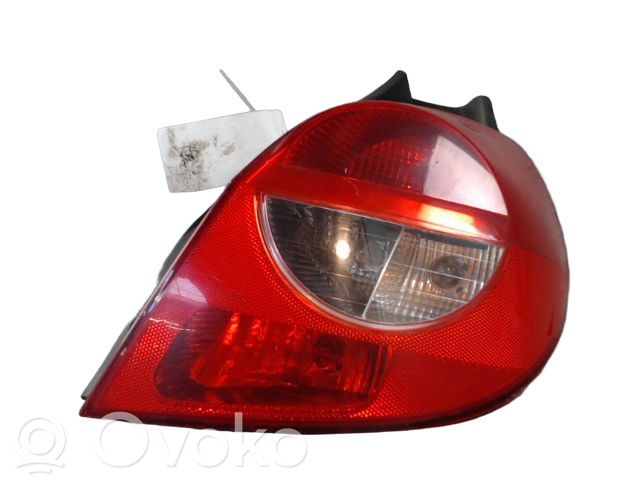 Renault Clio III Luci posteriori 