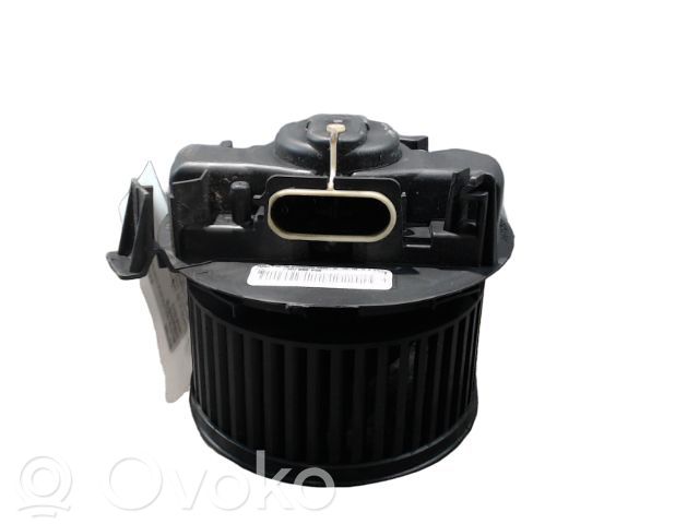 Renault Clio III Mazā radiatora ventilators 
