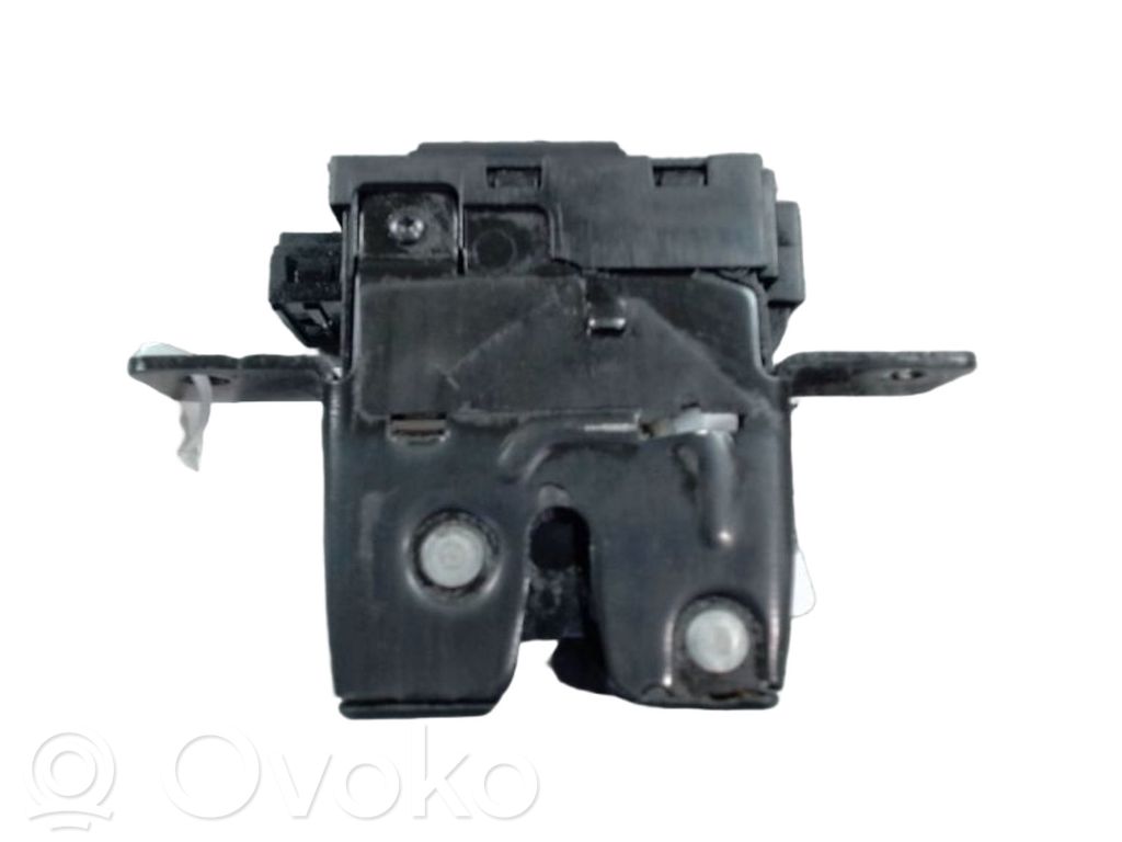 Renault Clio III Loading door lock 