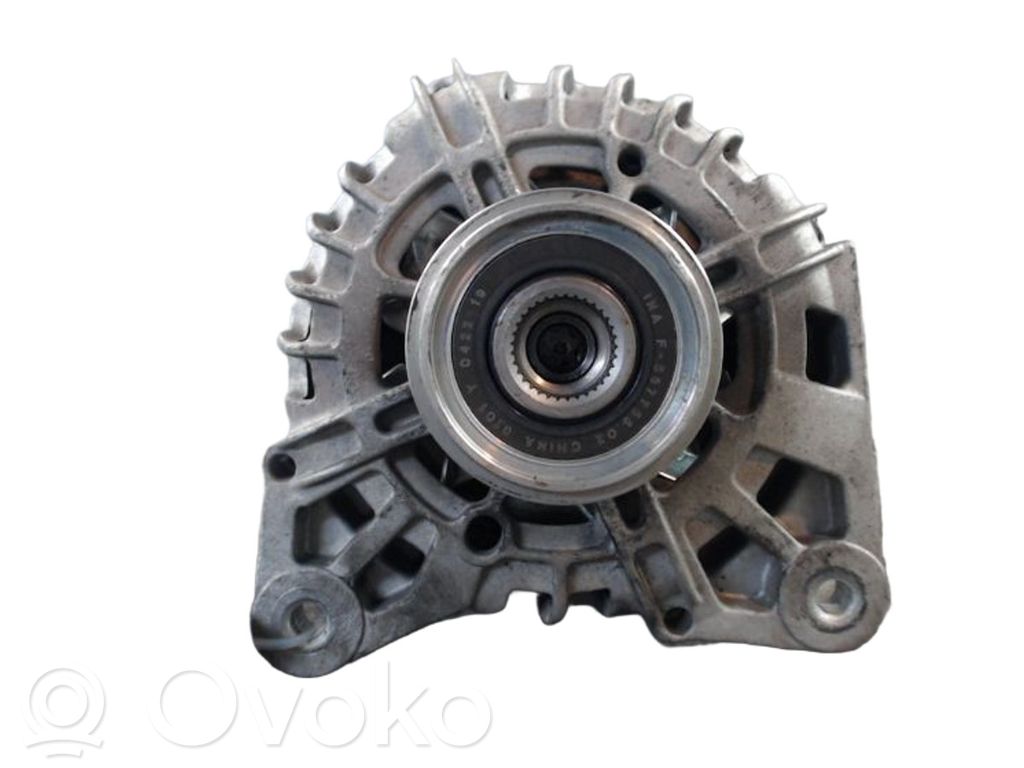 Renault Clio IV Generatore/alternatore 