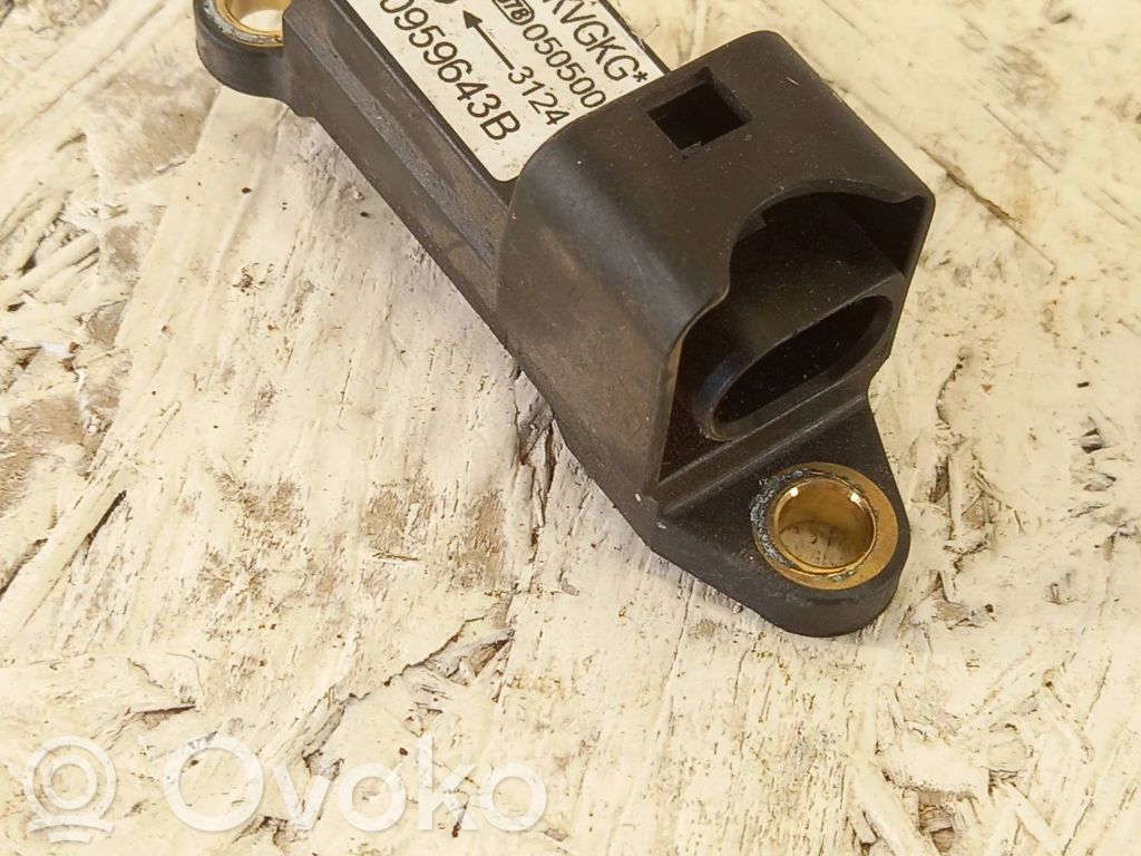 Audi A4 S4 B5 8D Czujnik uderzenia Airbag 
