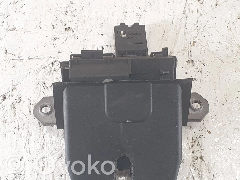 Zamek klapy tylnej / bagażnika   8M51R442A66AB,321008