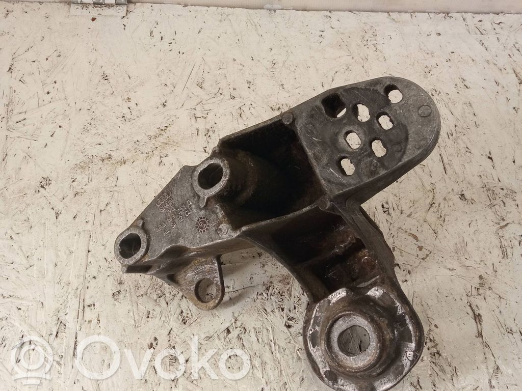 Audi A6 Allroad C5 Engine mounting bracket 