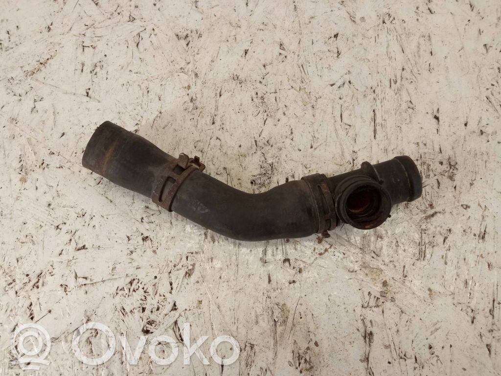 Audi A6 Allroad C5 Tuyau de liquide de refroidissement moteur 
