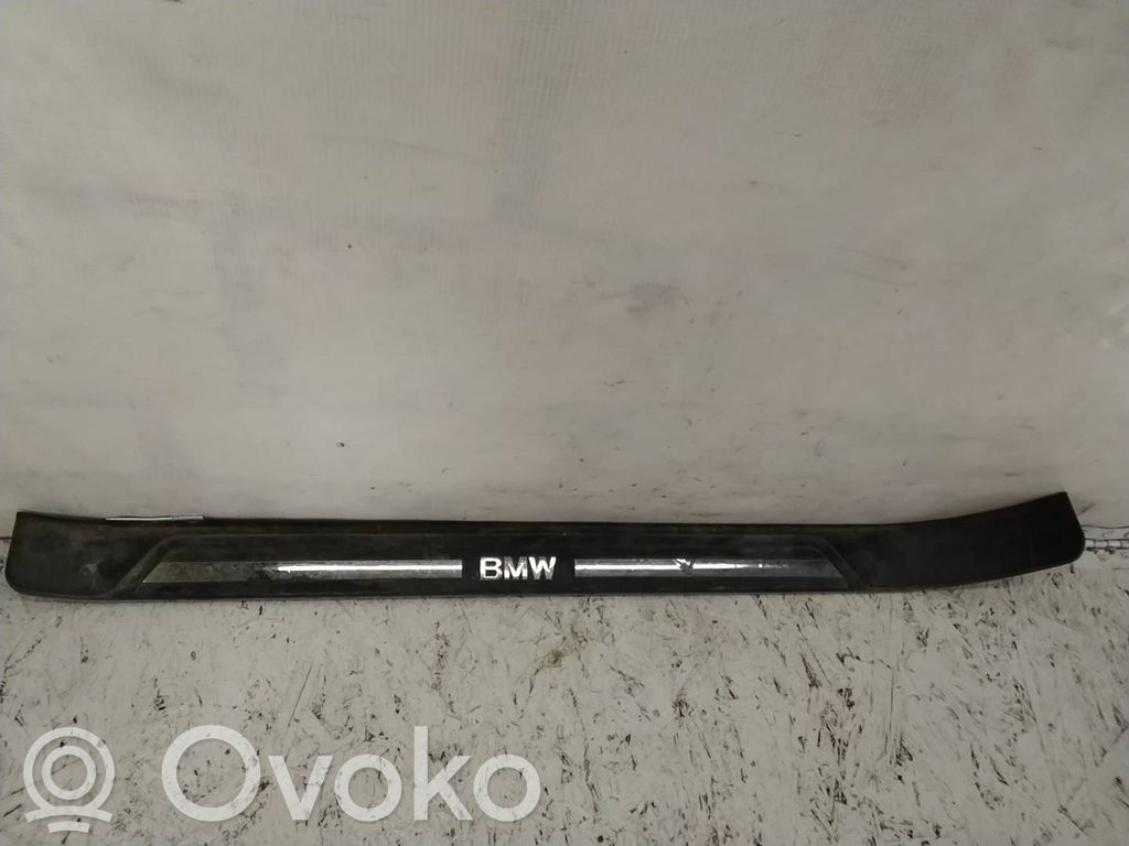 BMW 5 E39 Priekinio slenksčio apdaila (išorinė) 