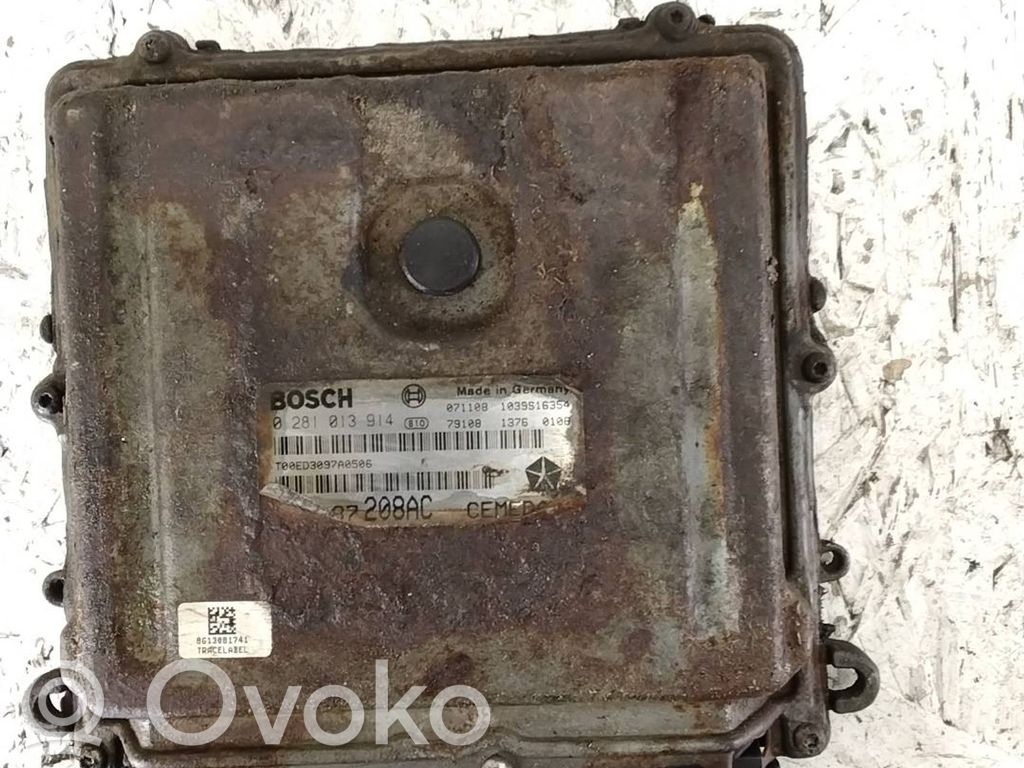 Jeep Grand Cherokee (WK) Engine control unit/module 