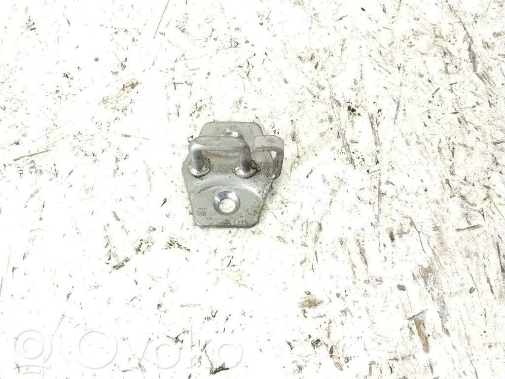 Rear door lock loop/hook striker   532F
