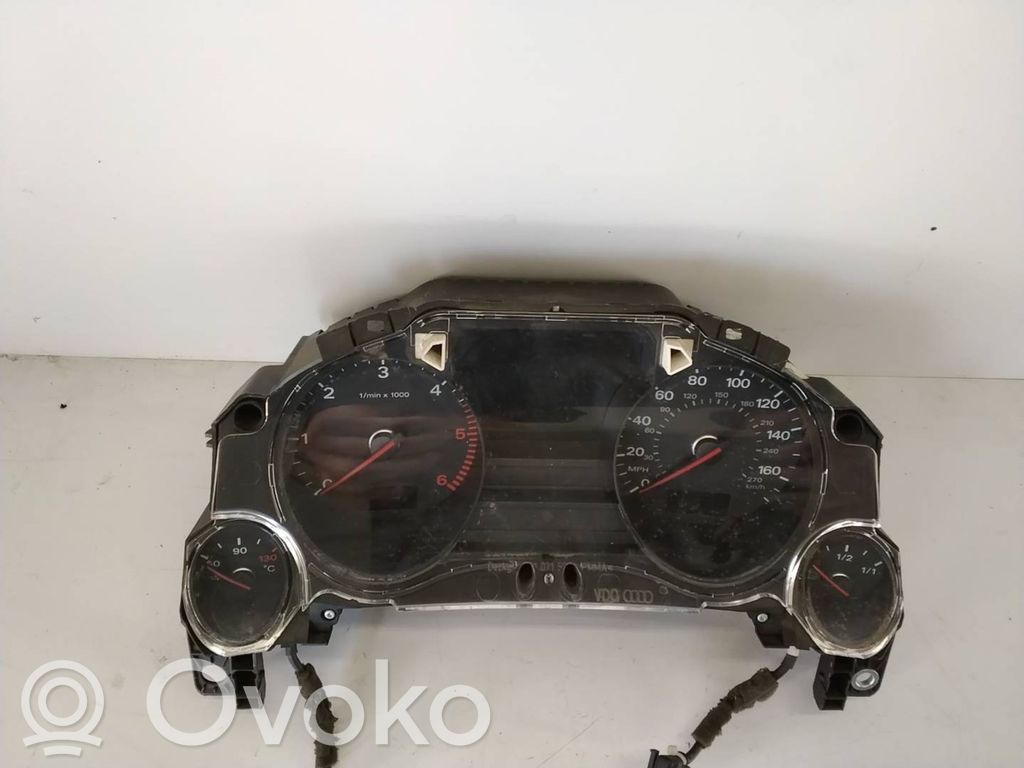 Audi A8 S8 D3 4E Speedometer (instrument cluster) 