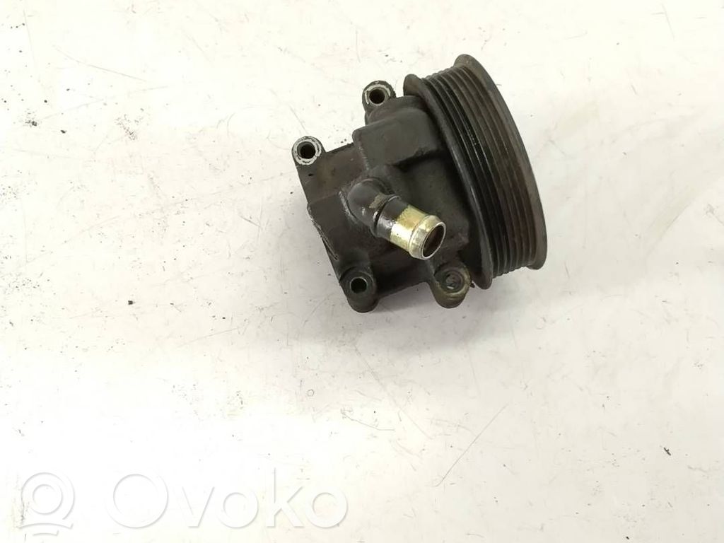 Ohjaustehostimen pumppu   YC1E3A733AB
