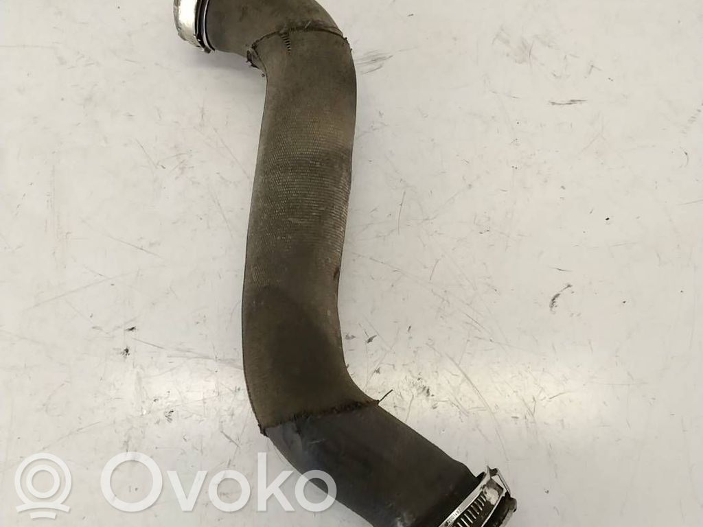 Välijäähdyttimen letku   4E0145943