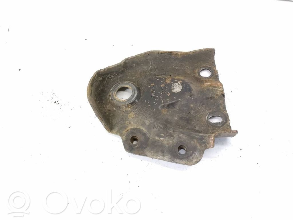 Radiator mount bracket   C9H7A,3373