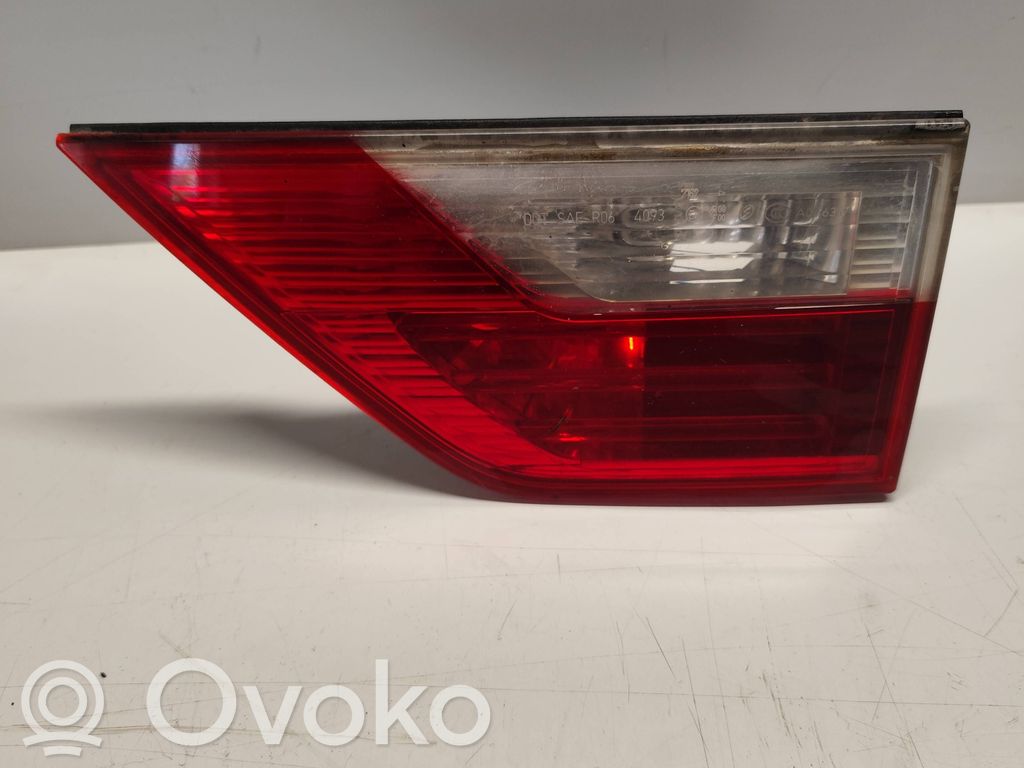BMW X3 E83 Takaluukun takavalot 