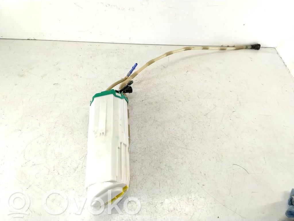 Bomba interna de combustible   81115710,0919088C,228236