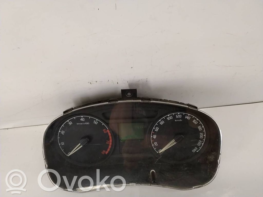 Skoda Fabia Mk2 (5J) Tachimetro (quadro strumenti) 