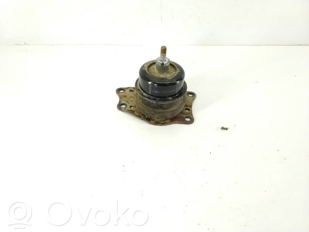 Skoda Fabia Mk2 (5J) Engine mount bracket 