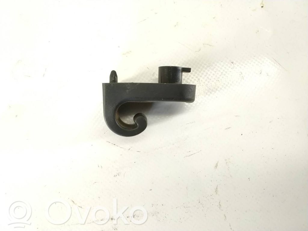 Toyota Avensis T250 Hook 