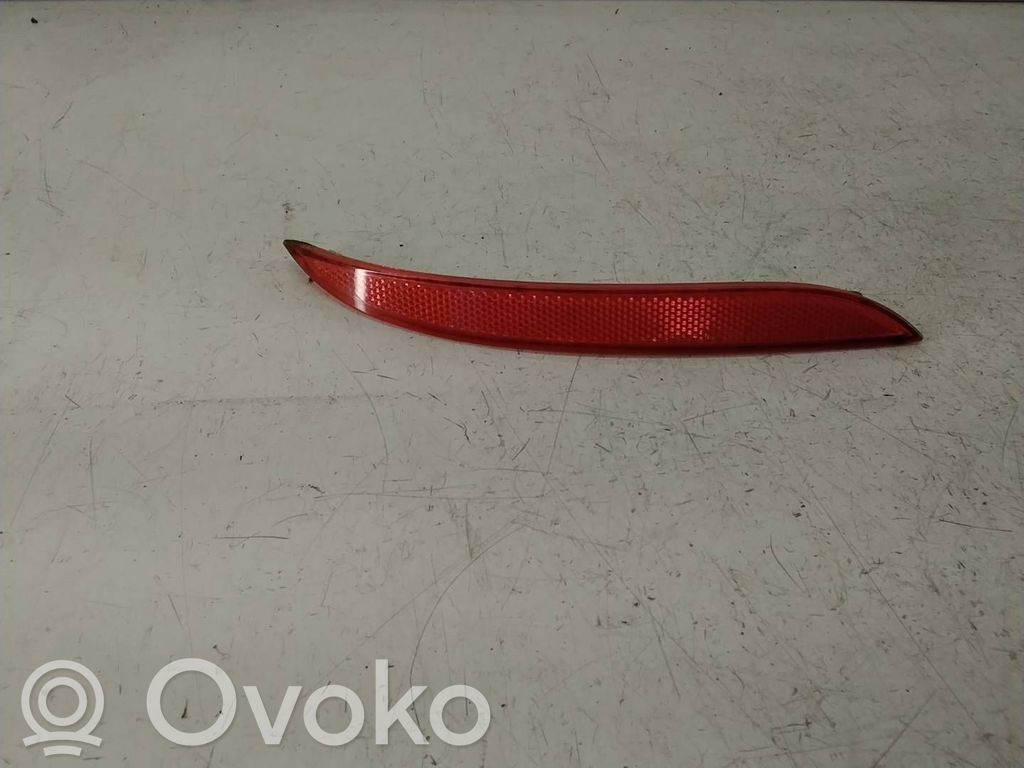 Rear tail light reflector   7183914
