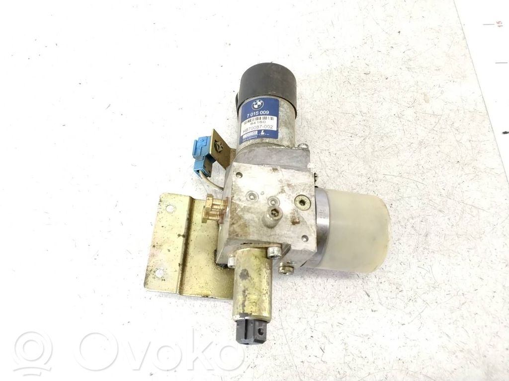 Aizmugurējā pārsega pievilcējs   7015009,84160,HB70087002