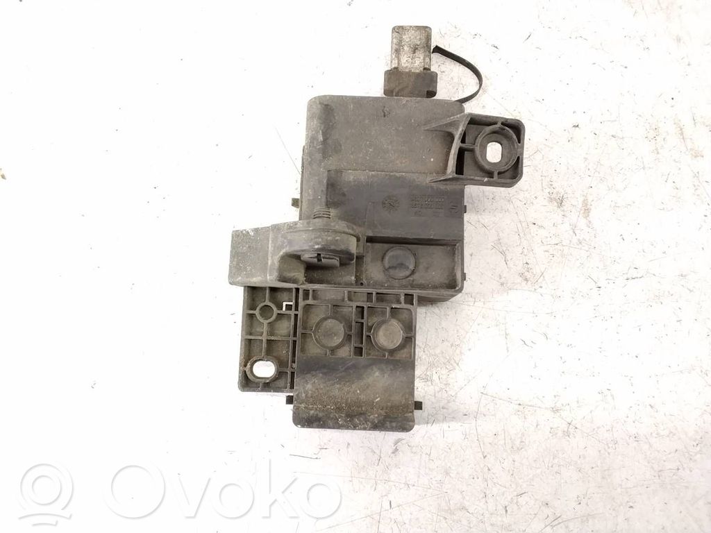 BMW 7 E65 E66 Drošinātāju bloks 