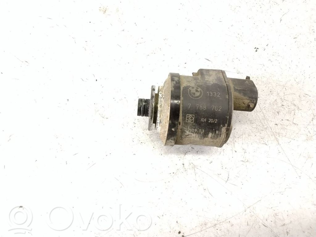 Fuel filter heater   7788702