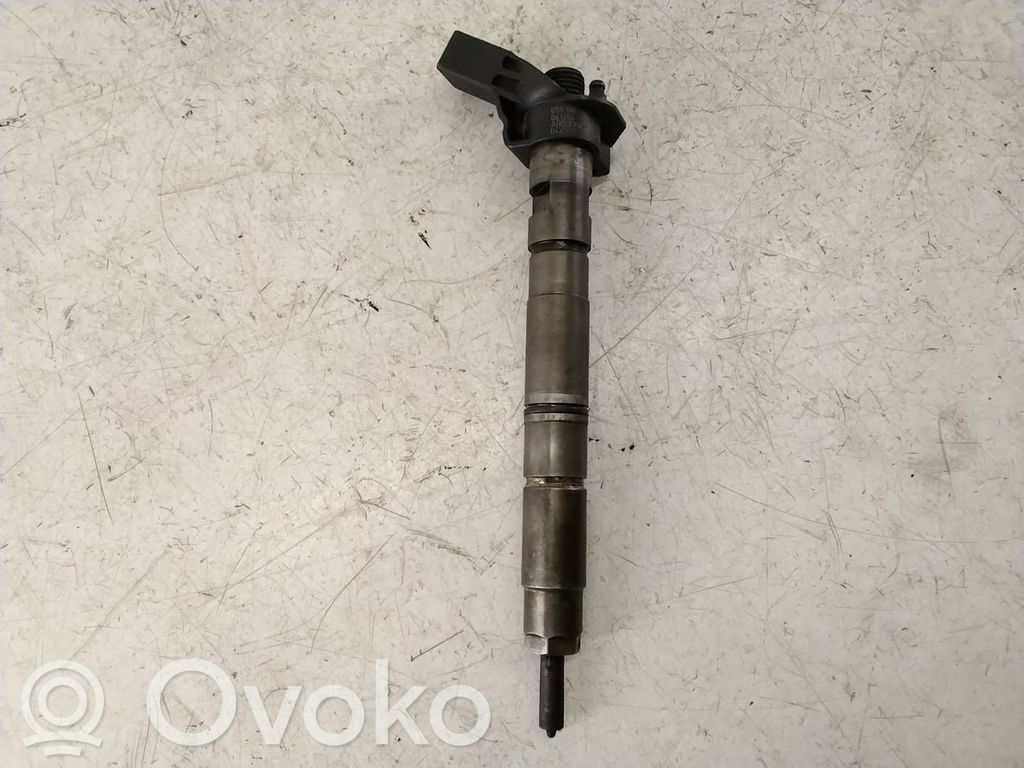 Audi Q7 4L Wtryskiwacz paliwa 