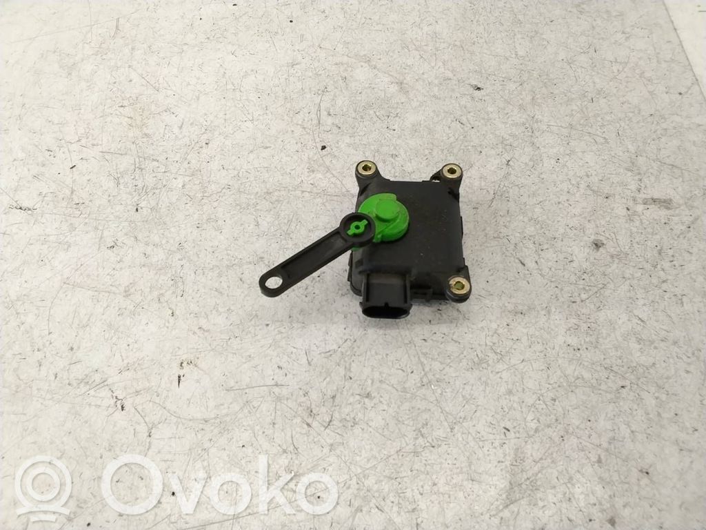 Volkswagen Golf IV Motor/actuator clapetă aer 
