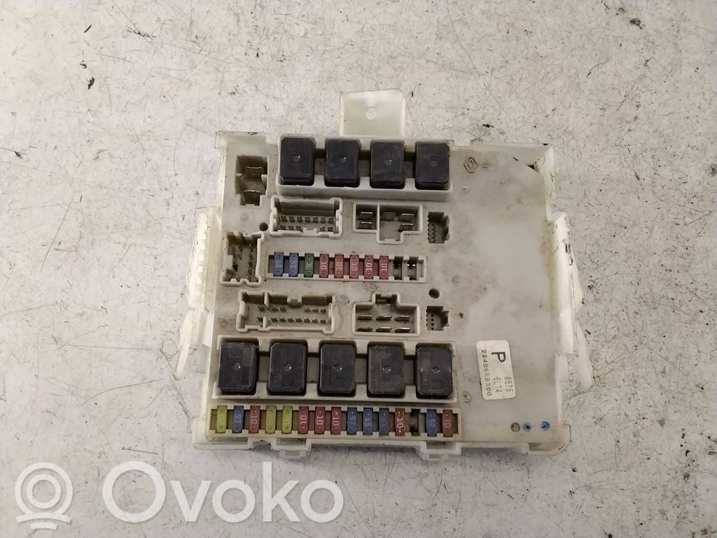 Nissan Pathfinder R51 Fuse module 
