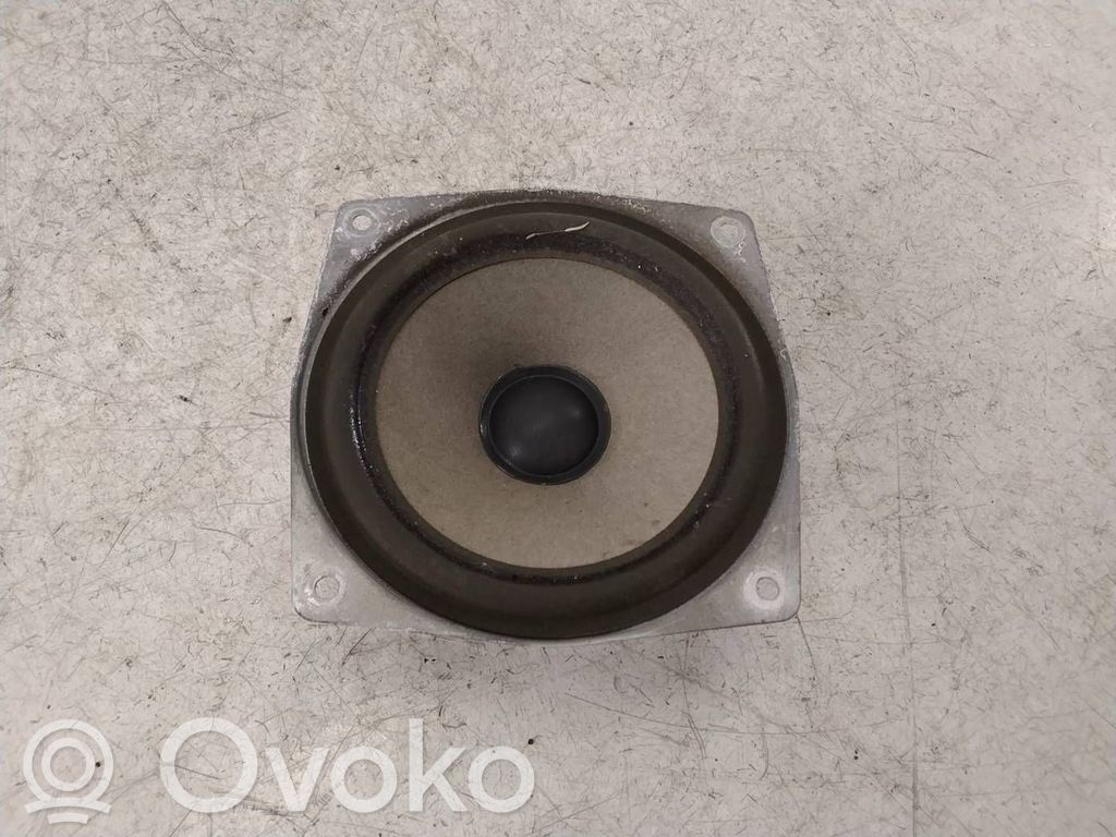 BMW 3 E36 Etuoven kaiutin 