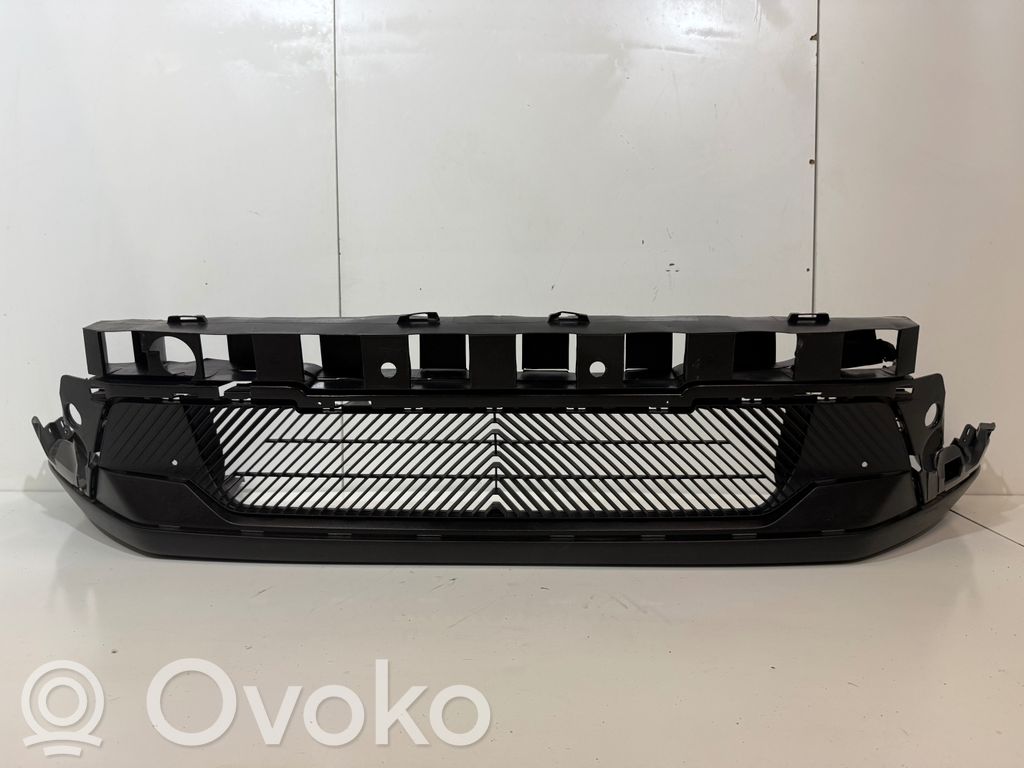 Citroen e-C3 Front bumper 
