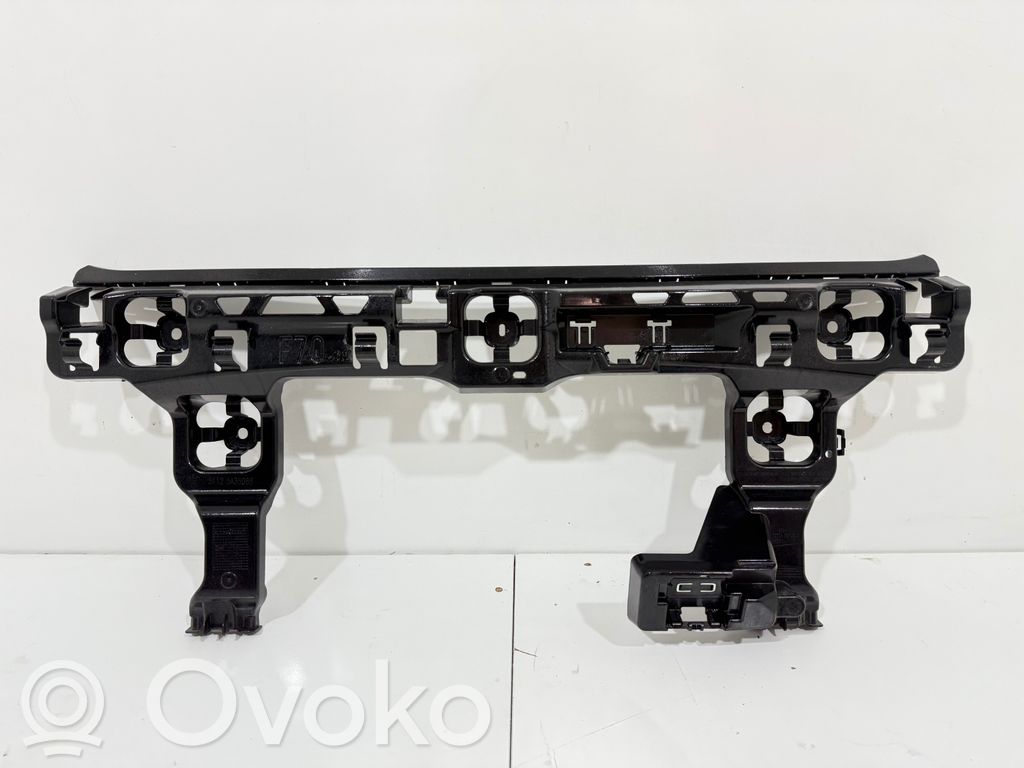 BMW 1 F70 Soporte de montaje del parachoques trasero 