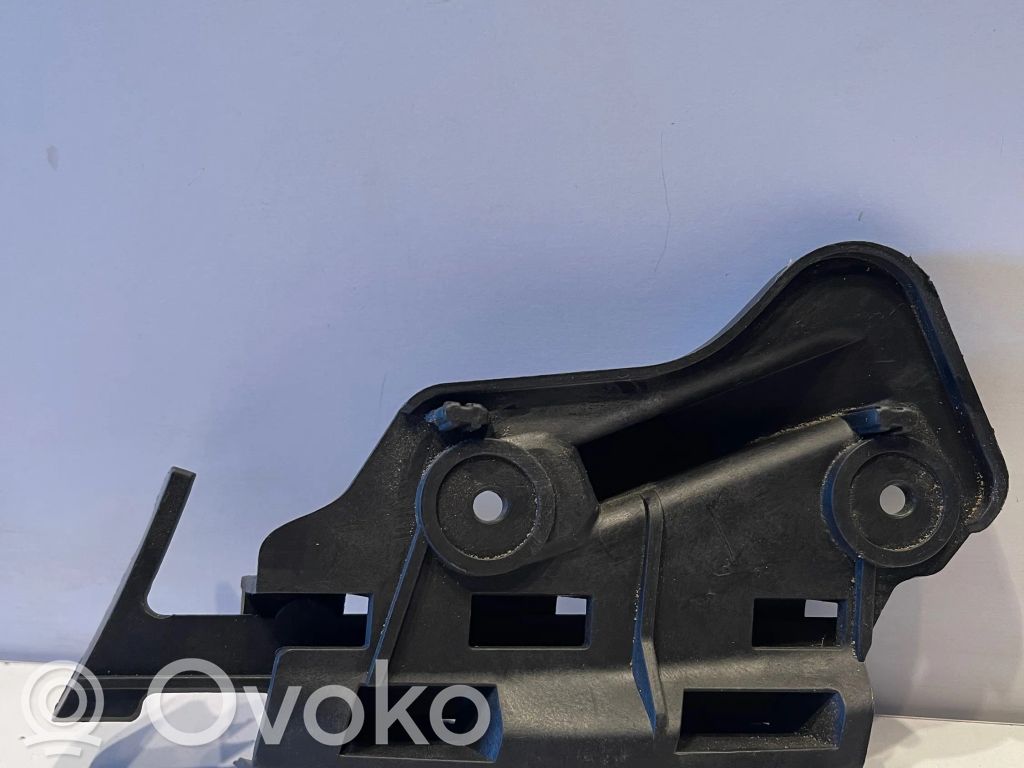Volkswagen Golf Plus Front bumper mounting bracket 