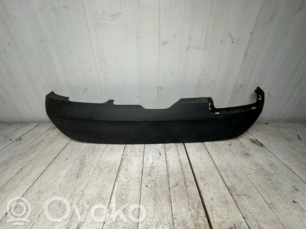Ford Fiesta Moldura inferior del parachoques trasero 
