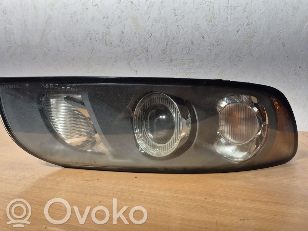 Volvo V50 Priekinis žibintas 