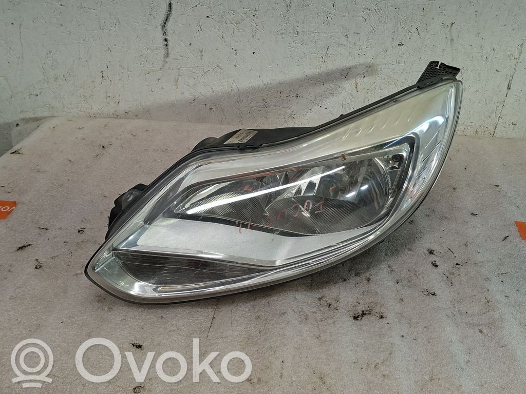 Ford Focus Scheinwerfer 