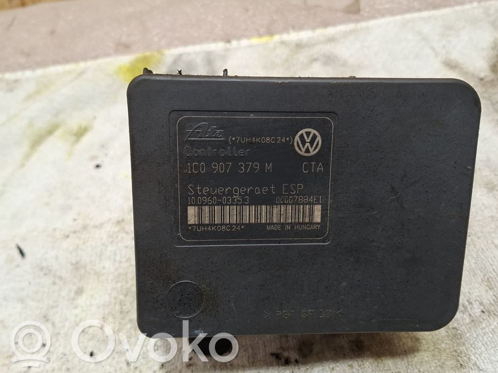 Volkswagen Golf IV Bomba de ABS 