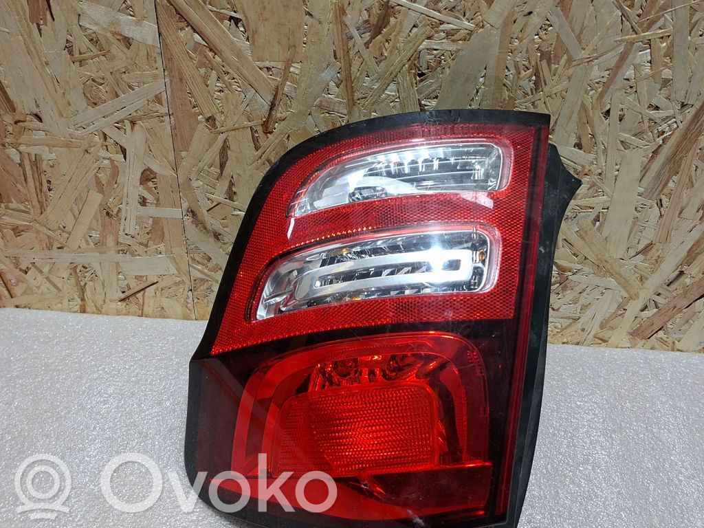 Citroen C3 Aizmugurējais lukturis virsbūvē 