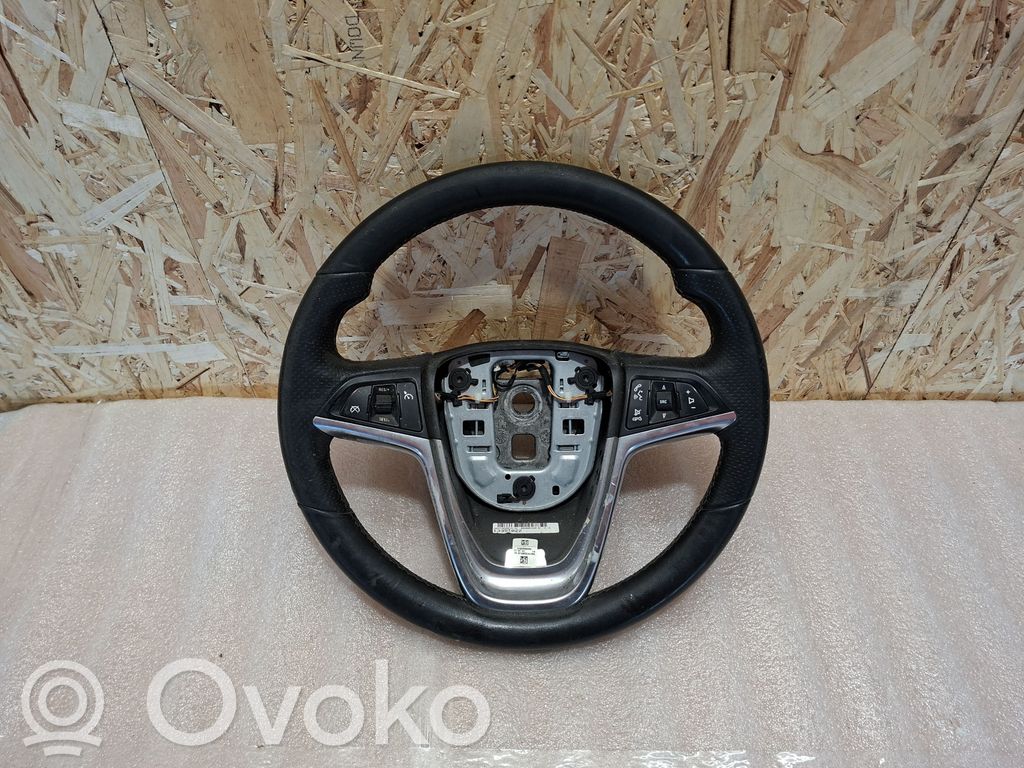 Opel Insignia A Ohjauspyörä 