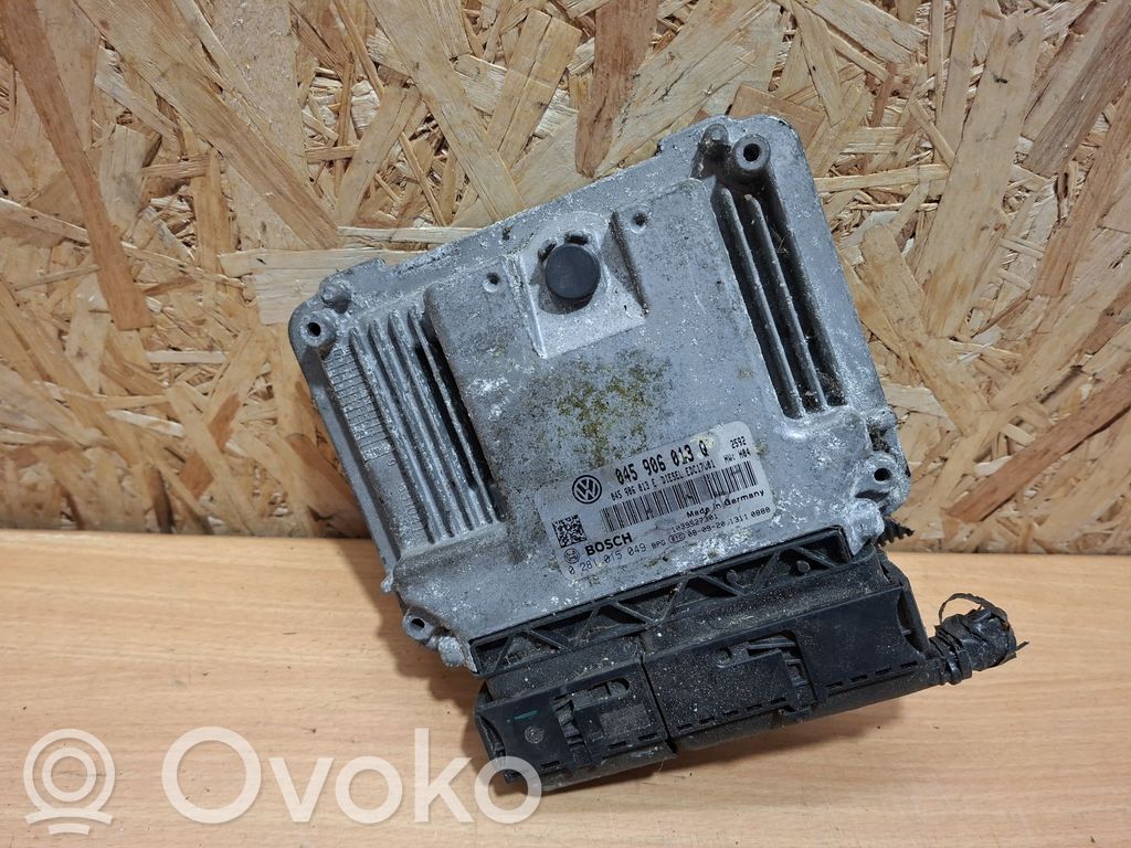 Volkswagen Polo IV 9N3 Engine control unit/module 
