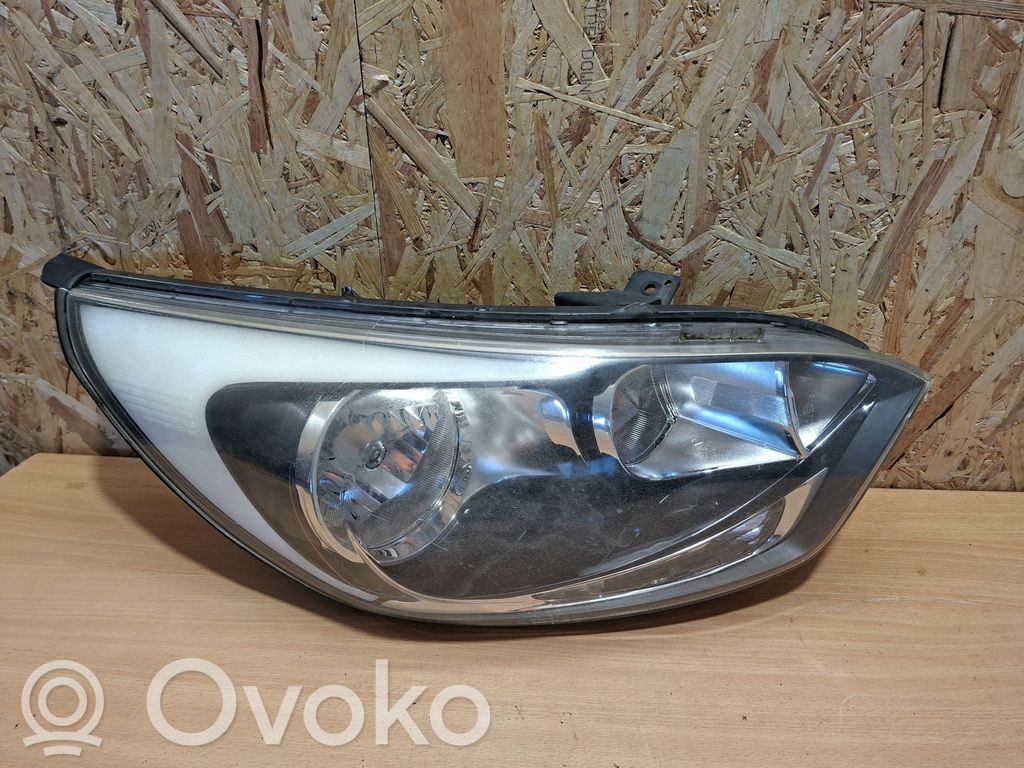 KIA Rio Headlight/headlamp 